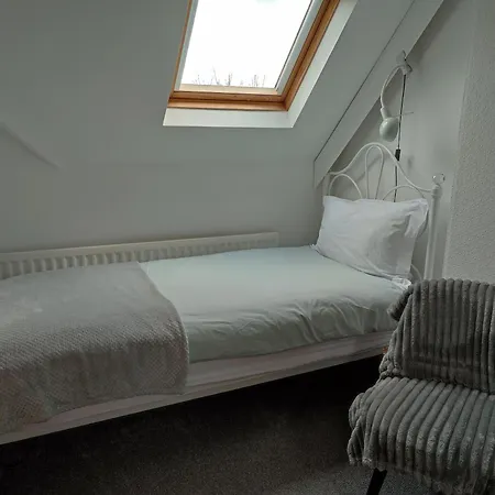 Anton Guest House Bed And Breakfast-3