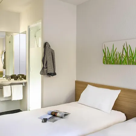 Ibis Budget Portsmouth-3