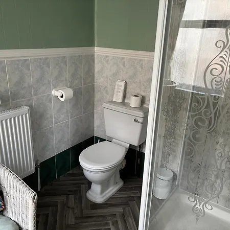 Weybourne Guest House-3