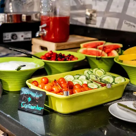 Ibis Styles Glasgow Central-3