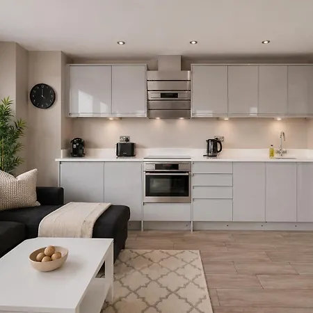 Airhost'S Brighton'S Best Green Diamond Escape With Sea Views-3