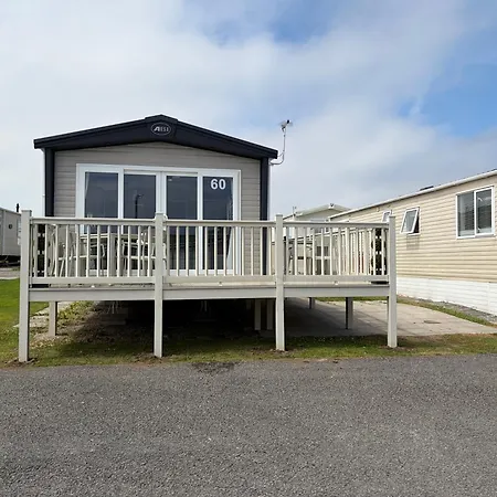 Caravan By The Sea Trecco Bay-2