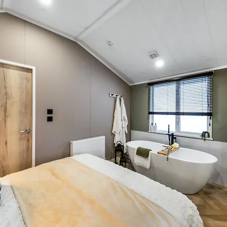 Snainton Luxury Lodges-2