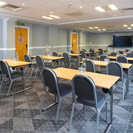 Holiday Inn Express Birmingham Airport Nec By Ihg-2