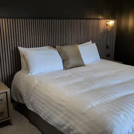 Canavans Hotel-2