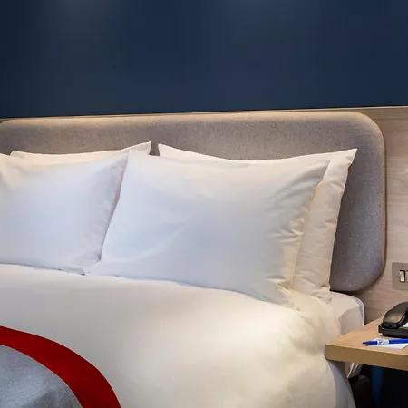 Holiday Inn Express Cambridge West - Cambourne By Ihg-2