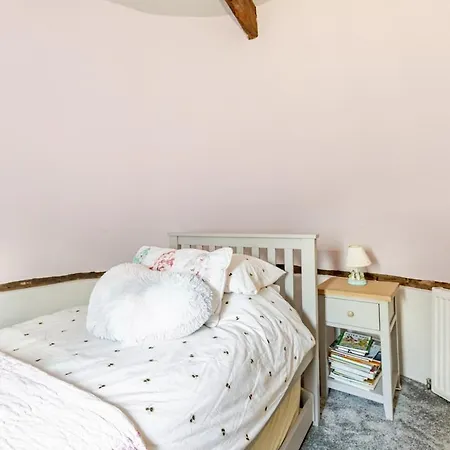 Beautiful 2 Bed Oast - 15 Acre Farm - Tunbridge Wells-3