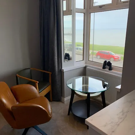 The Seacliffe - Whitby-2