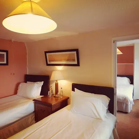 Unicorn Inn-2