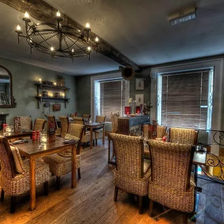 The Old Bath Arms Hotel-2