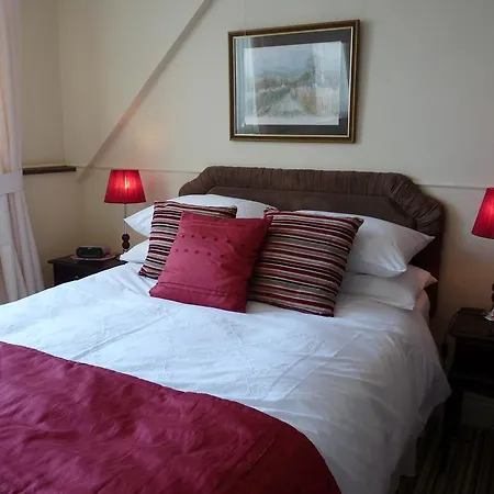 Cornerways Guest House-3