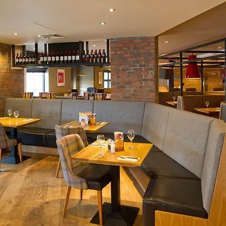 Premier Inn Stirling City Centre-3