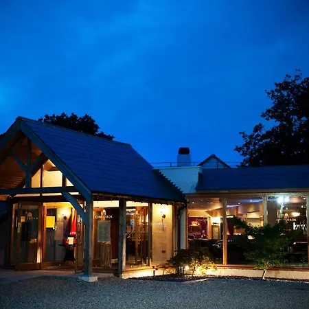 East Close-2