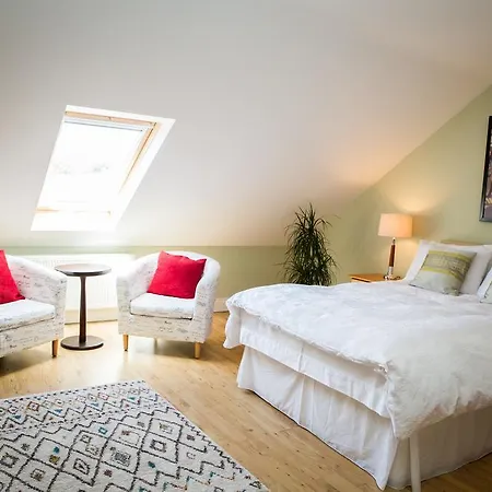 Kensington Lodge B&B-3