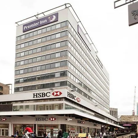 Premier Inn Birmingham City Centre - New Street-2