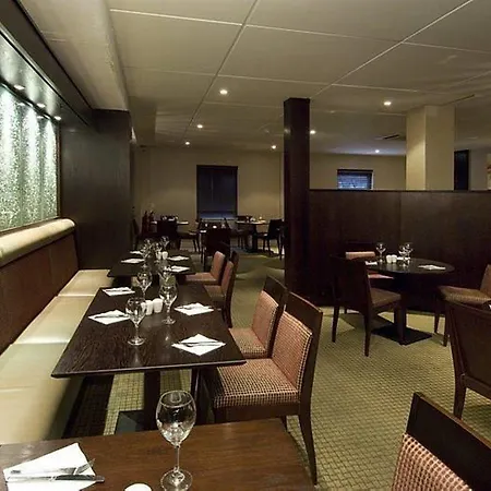 Premier Inn Manchester Trafford Centre Wst-2