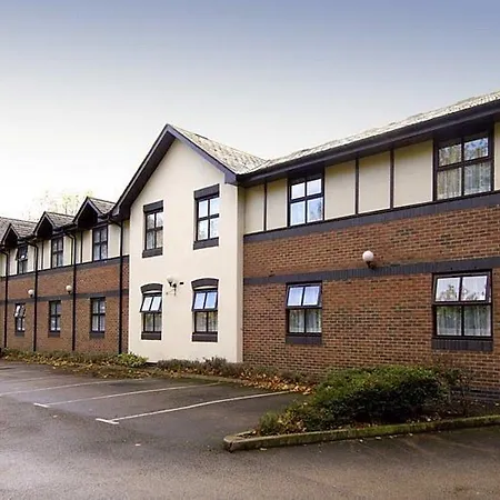 Premier Inn Stockport South-3