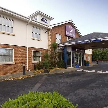 Premier Inn Coventry South - A45-2