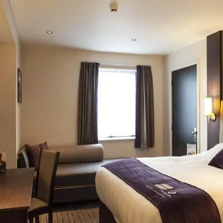 Premier Inn Derby City Centre-2