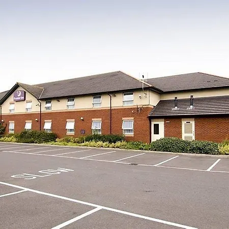 Premier Inn Taunton Central - North-3