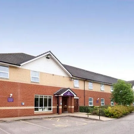 Premier Inn Bradford South-3