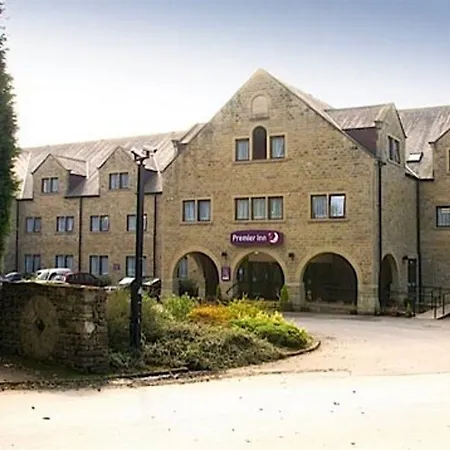 Premier Inn Huddersfield North-2