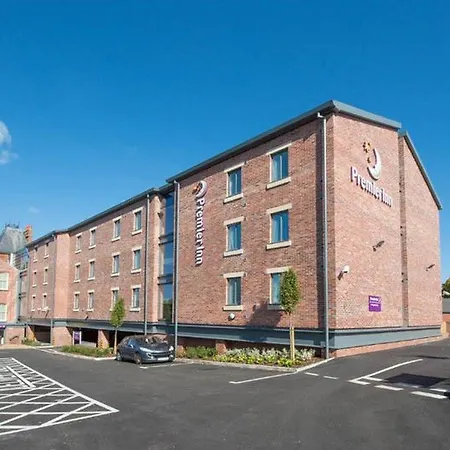 Premier Inn Leek Town Centre-2