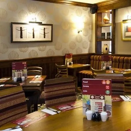 Premier Inn Tewkesbury-2