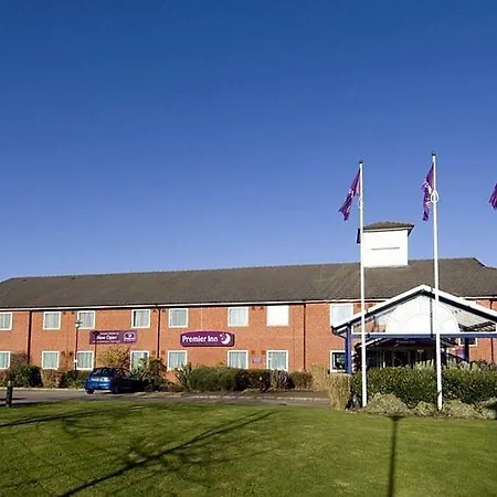 Premier Inn Pontypool-3