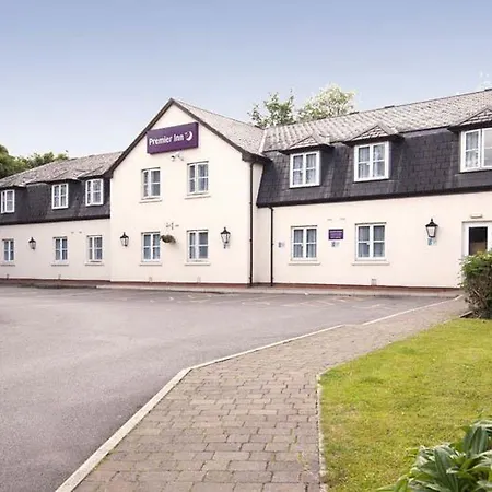 Premier Inn Manchester - Handforth-3