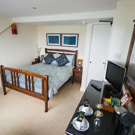Atlantic Heights Guest House-3