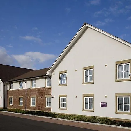 Premier Inn Peterborough North-2