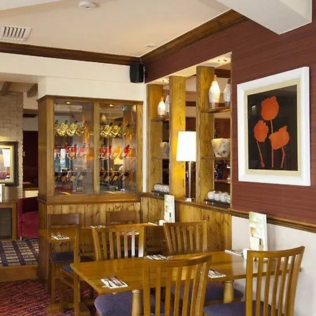 Premier Inn Newmarket-2