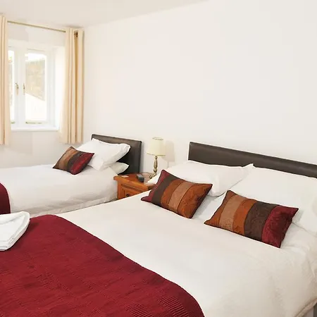 Balmoral Guest House-3
