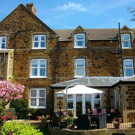 Gate Lodge Guest House-2