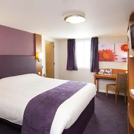 Premier Inn Stockport South-2