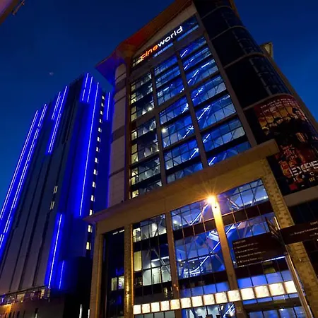 Premier Inn Glasgow City - Buchanan Galleries-3