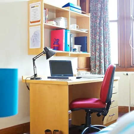 Mcintosh Hall - Campus Accommodation-2