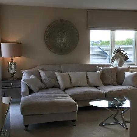 Cardiff Luxury Apartments-3