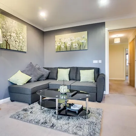Mica Point City Centre Apartment-2