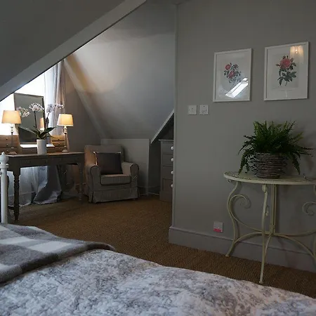 Troon Cottage-2
