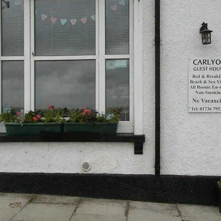 Carlyon Guest House-3