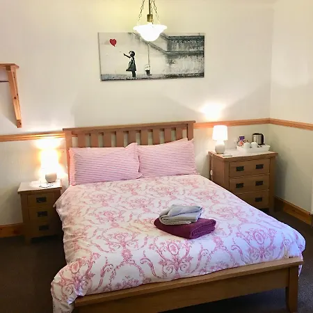 Alder Lodge Guest House-2