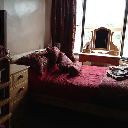 Lower Lode Inn-3