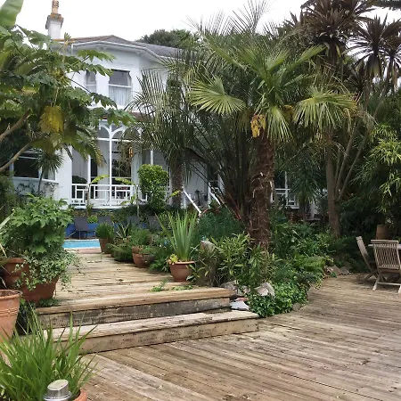 Cary Court - Guest House-2