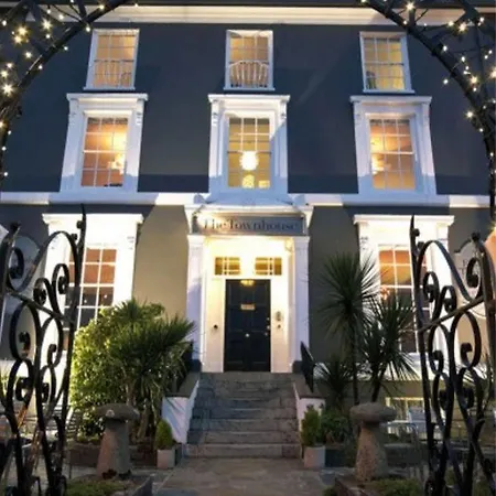The Falmouth Townhouse-3