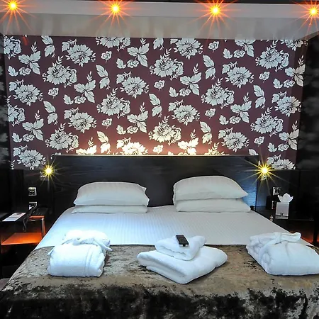 The Bluebell Hotel-3