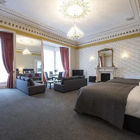 Grosvenor Suites-3