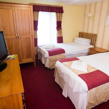 The Highwayman Inn-3