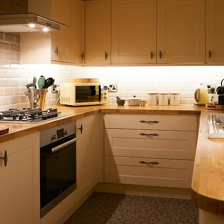 The Plough Inn & Cottages-3